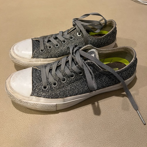Women’s Converse Chuck Taylor Sneakers - Picture 1 of 2